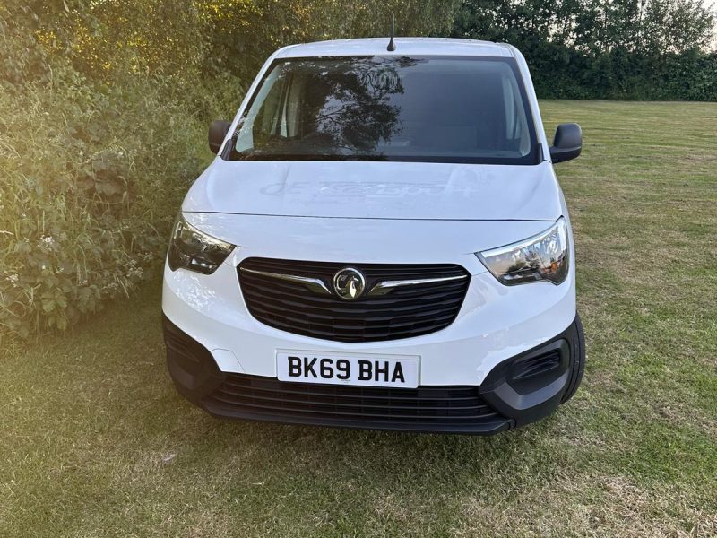 VAUXHALL COMBO (BK69 BHA)