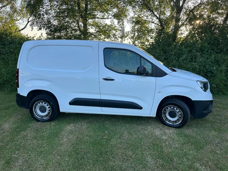 VAUXHALL COMBO (BK69 BHA)