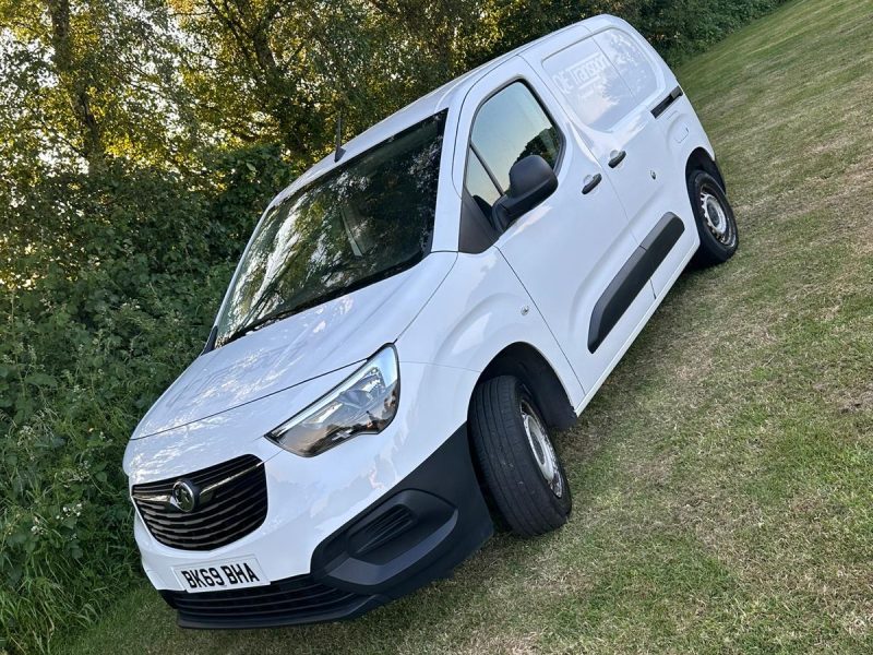 VAUXHALL COMBO (BK69 BHA)