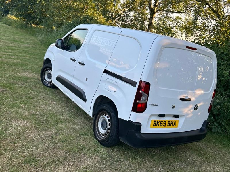 VAUXHALL COMBO (BK69 BHA)